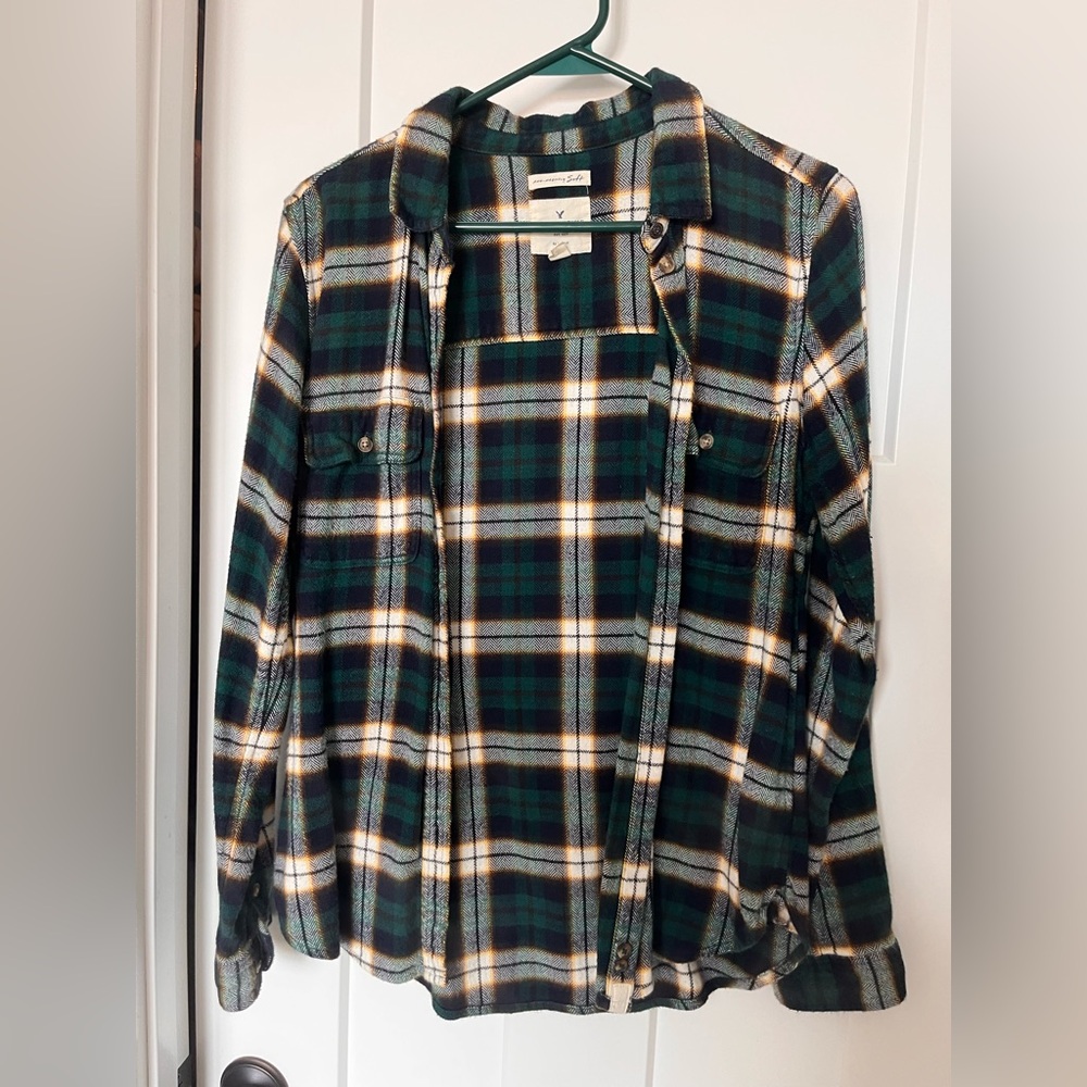 American Eagle Outfitters Multi-Color Plaid Shirt